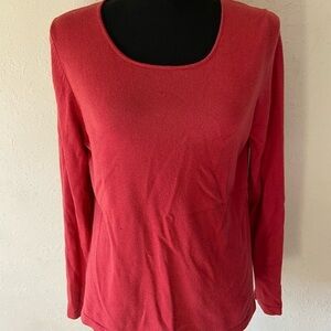 Icelandic Size medium silk and cashmere  red sweater T22